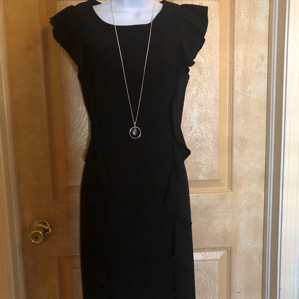 Clothes - Picture 14 of 15